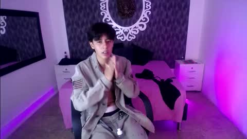 Snapshot of ghost__girl_ chatting on 10.25.25 Your Girl online show from 10.25.25