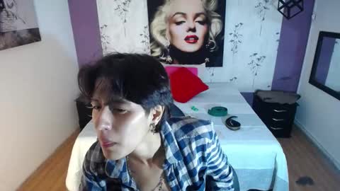 Snapshot of ghost__girl_ chatting on 11.22.25 Your Girl online show from 11.22.25