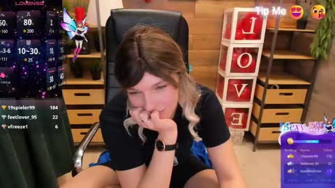 Snapshot of ghostly_temptation chatting on 02.23.25 Sweety online show from 02.23.25
