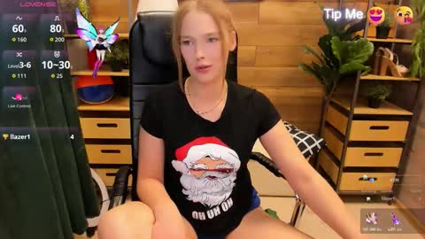 Snapshot of ghostly_temptation chatting on 10.25.25 Sweety online show from 10.25.25