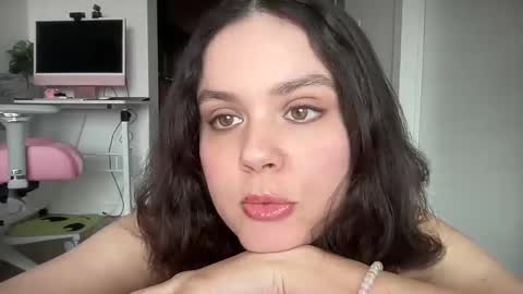 Snapshot of gia_is_horny chatting on 12.13.24 The Queen of Squirt online show from 12.13.24