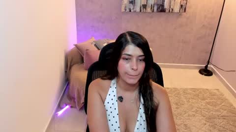 Snapshot of gia_watsonn chatting on 06.25.26 Gia online show from 06.25.26