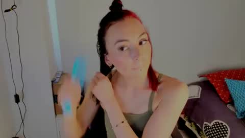 GIA WHITE Independet  online show from 11.07.25