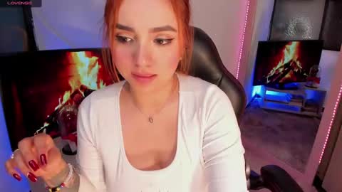 Snapshot of giabrook chatting on 03.02.25 Gia  online show from 03.02.25