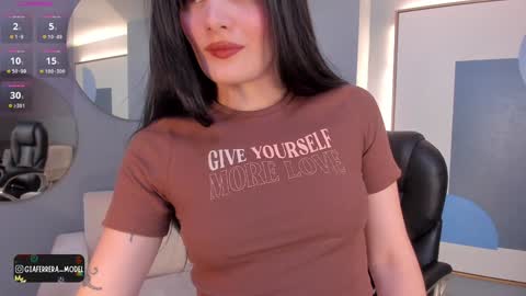 Gia Ferrera online show from 12.01.24