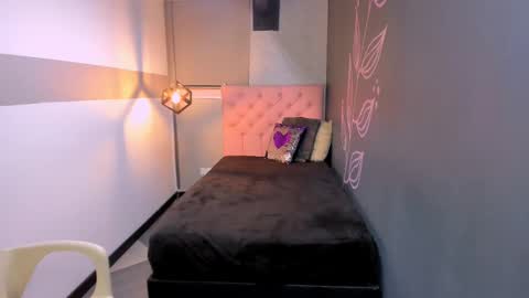 G I A  FOX online show from 02.23.25