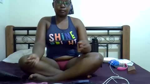 Giannah online show from 11.03.25