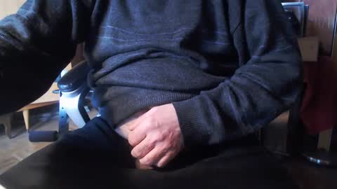 Gianni9000000 online show from 02.28.25