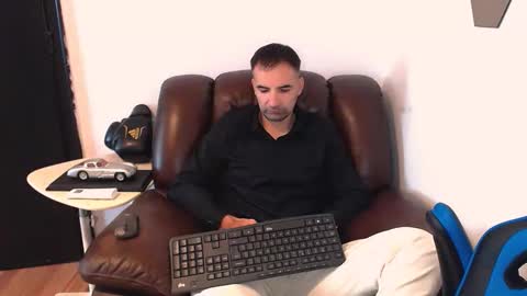Gianni online show from 10.11.25