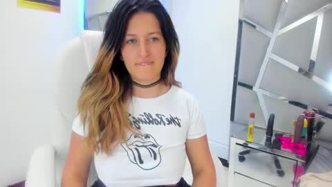 GiaRoussel online show from 01.07.25