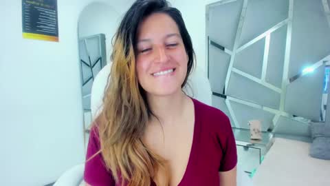 GiaRoussel online show from 01.10.25