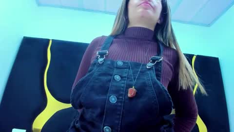 GiaRoussel online show from 11.29.25