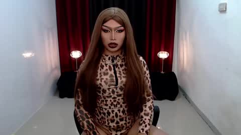 Gia X online show from 12.23.24