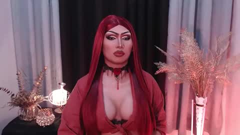 Gia X online show from 12.17.25