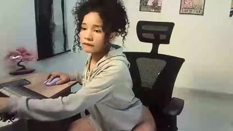 Snapshot of gigi_scott_ chatting on 12.14.25 GIGI STCOTT online show from 12.14.25