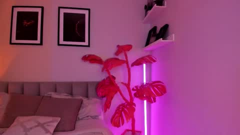 GIGI online show from 03.28.26