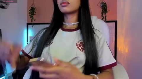 Snapshot of gigi_strawberry chatting on 06.28.26 GIGI online show from 06.28.26