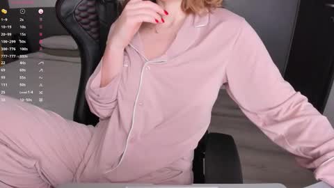 gigihadd online show from 02.13.26