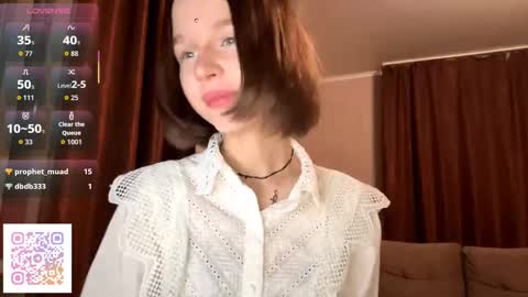 Molly online show from 10.25.25