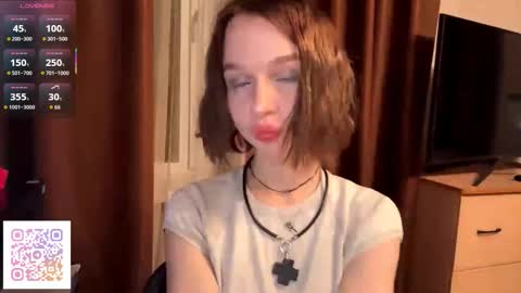 Molly online show from 10.30.25