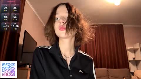 Molly online show from 12.05.25