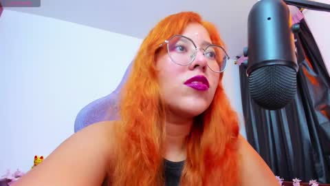 gigimooon online show from 02.10.26