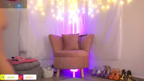 GiiaDior online show from 10.27.25