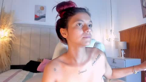 Snapshot of gimenalara chatting on 04.23.26 Gimena online show from 04.23.26