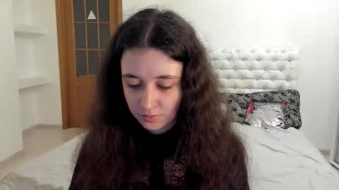 Kate online show from 11.04.25