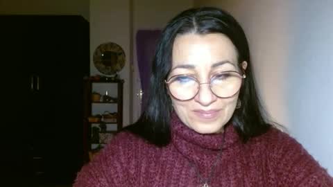 GinaONeon online show from 12.18.24