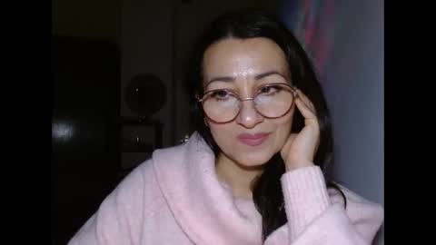 GinaONeon online show from 01.19.25