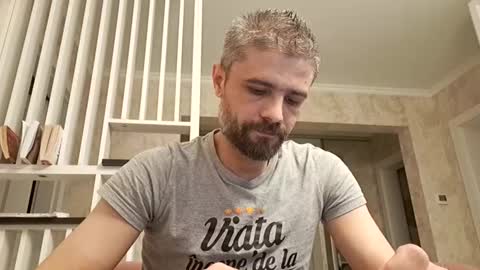 Snapshot of gindrie chatting on 01.05.25 Gabriel online show from 01.05.25