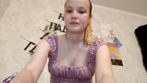 Snapshot of ginger_anna_est chatting on 05.26.26 Ginger Anna online show from 05.26.26