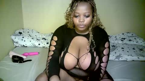 Snapshot of ginger_babes1 chatting on 04.24.26 ginger_babes1 online show from 04.24.26