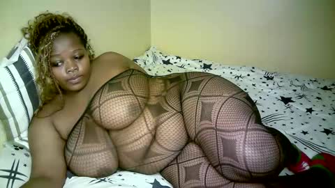 Snapshot of ginger_babes1 chatting on 04.28.26 ginger_babes1 online show from 04.28.26