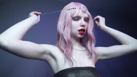        im expecting 350 thumbs up on my altar   online show from 02.19.26