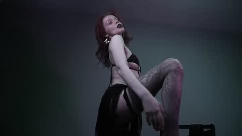 Snapshot of ginger_hugs chatting on 07.02.26 im expecting 350 thumbs up on my altar online show from 07.02.26