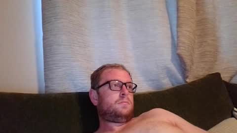 Snapshot of ginwood chatting on 06.17.26 ginwood online show from 06.17.26