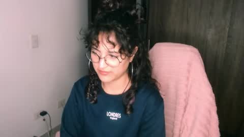 Snapshot of giny_bean chatting on 05.01.26 giny_bean online show from 05.01.26