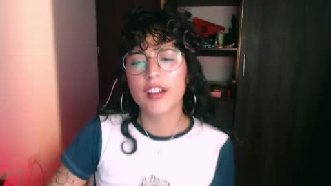 Snapshot of giny_bean chatting on 06.04.26 giny_bean online show from 06.04.26