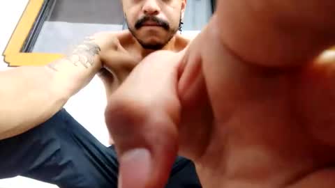 gio_lorenz online show from 10.13.25