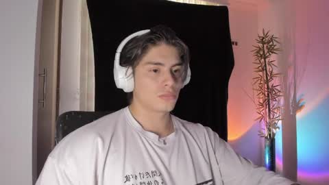 Snapshot of gio_russo chatting on 05.06.26 GioRusso online show from 05.06.26