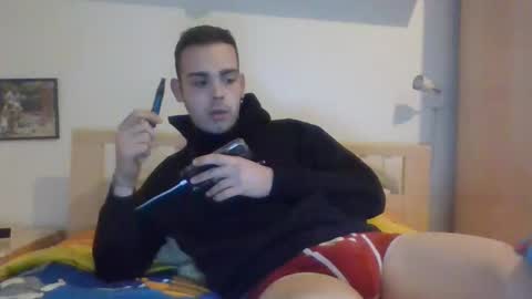 Snapshot of gionnylove chatting on 12.16.24 gionnylove online show from 12.16.24