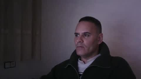 Snapshot of gioshadow chatting on 12.17.24 gioshadow online show from 12.17.24