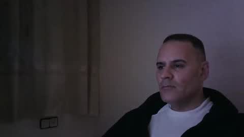 Snapshot of gioshadow chatting on 03.01.25 gioshadow online show from 03.01.25