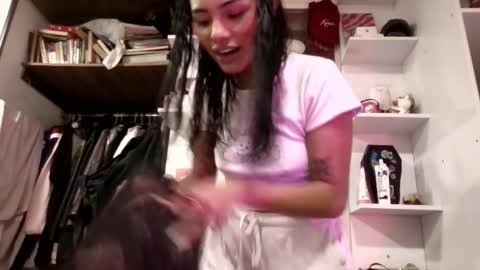 giovanna_oliveria online show from 12.18.25