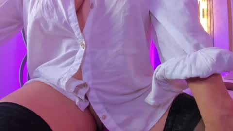 G I S E P L A online show from 04.15.26