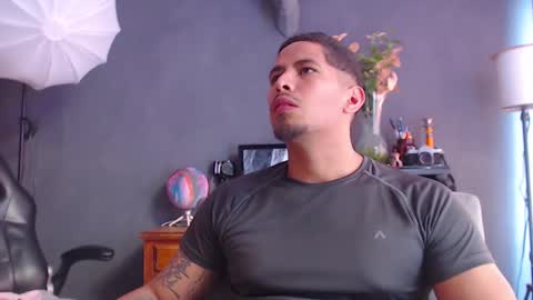 piggy boy online show from 09.18.25