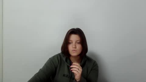 girl_leya online show from 11.21.25