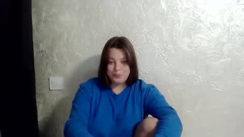 girl_leya online show from 12.15.25